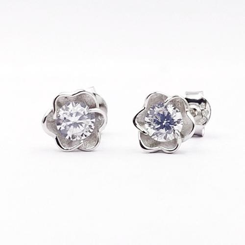 sterling silver flower earrings with white color cz
